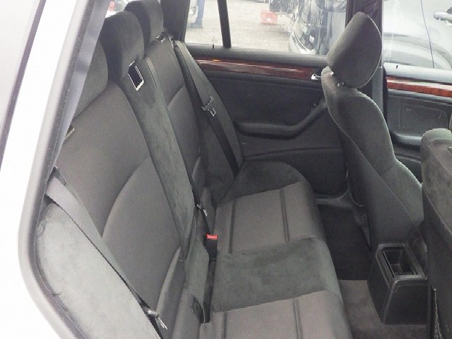 BMW 3 SERIES 2004 Image 28