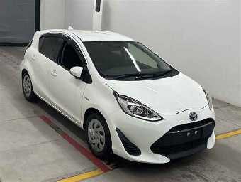 TOYOTA AQUA 2019 Image 1