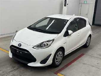 TOYOTA AQUA 2019 Image 4