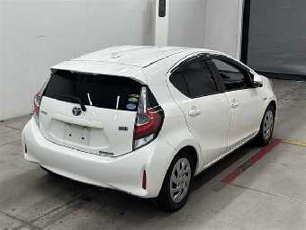 TOYOTA AQUA 2019 Image 5