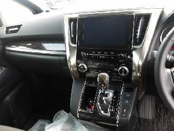 TOYOTA ALPHARD 2021 Image 6