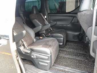 TOYOTA ALPHARD 2021 Image 13