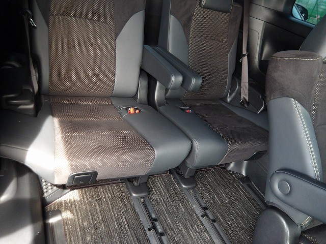 TOYOTA ALPHARD 2021 Image 33