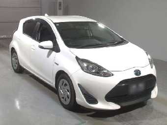 TOYOTA AQUA 2019 Image 3