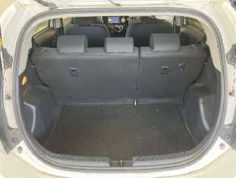 TOYOTA AQUA 2018 Image 9