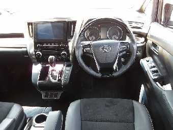 TOYOTA ALPHARD 2022 Image 5