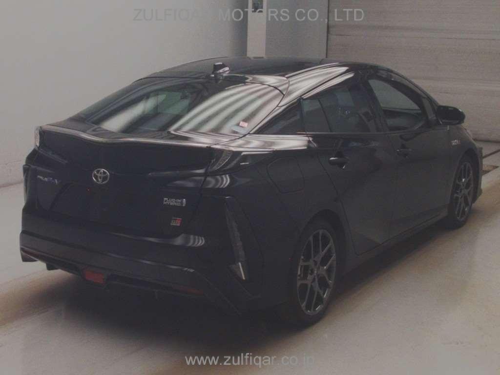 TOYOTA PRIUS PHV 2021 Image 2