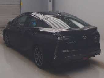TOYOTA PRIUS PHV 2021 Image 4