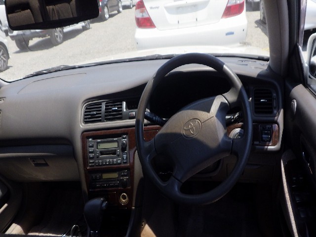 TOYOTA MARK II 1996 Image 21