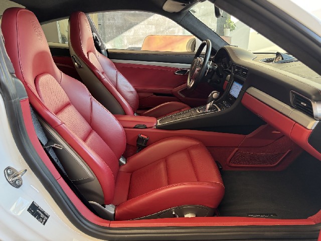 PORSCHE 911 2015 Image 22