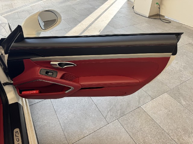 PORSCHE 911 2015 Image 23