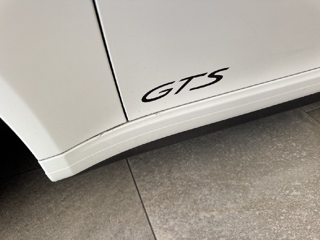 PORSCHE 911 2015 Image 27