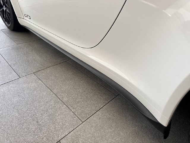 PORSCHE 911 2015 Image 28