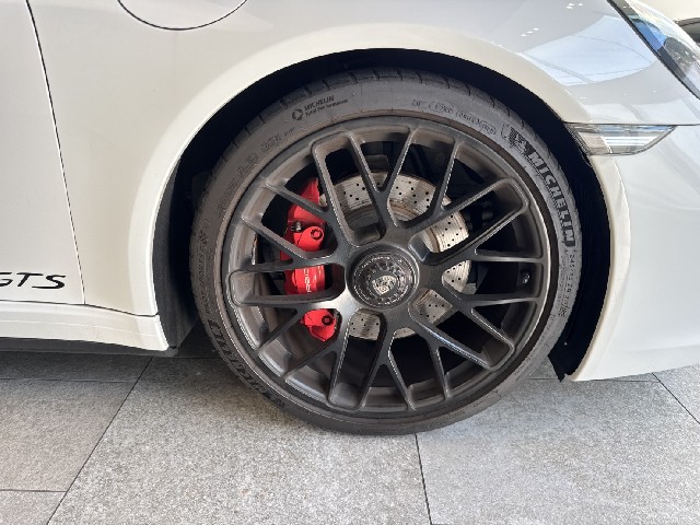 PORSCHE 911 2015 Image 37