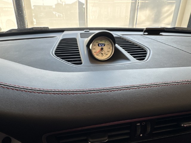PORSCHE 911 2015 Image 43