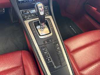 PORSCHE 911 2015 Image 39
