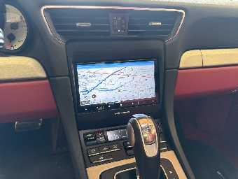 PORSCHE 911 2015 Image 40