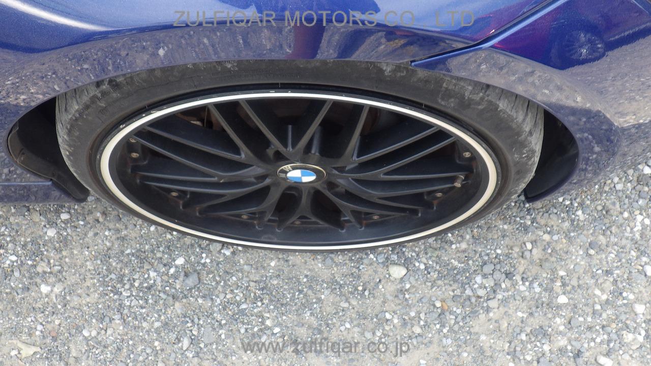 BMW 3 SERIES 2009 Image 12