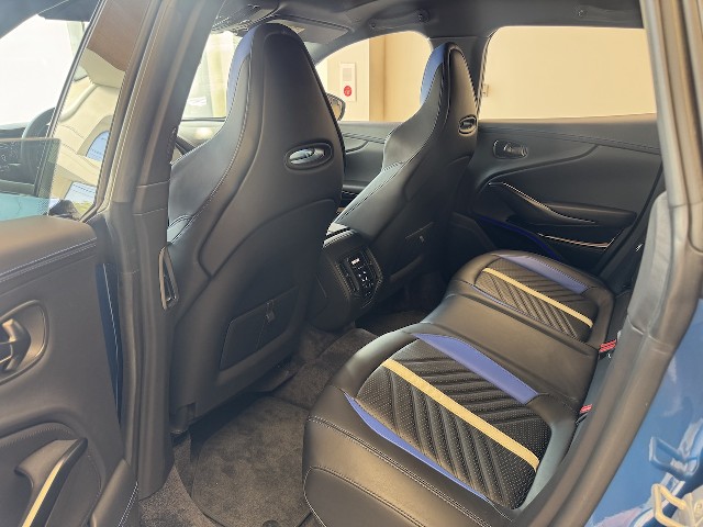 ASTON MARTIN DBX 2023 Image 19