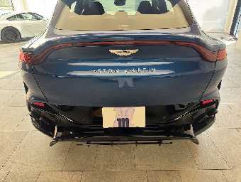 ASTON MARTIN DBX 2023 Image 32
