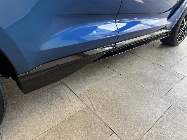 ASTON MARTIN DBX 2023 Image 39