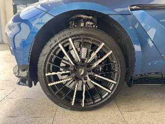 ASTON MARTIN DBX 2023 Image 35