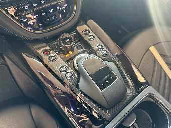 ASTON MARTIN DBX 2023 Image 45