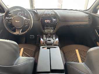 ASTON MARTIN DBX 2023 Image 53