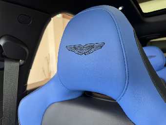 ASTON MARTIN DBX 2023 Image 62
