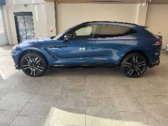 ASTON MARTIN DBX 2023 Image 8