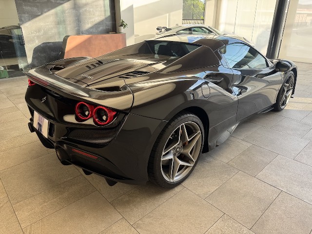 FERRARI F8 SPIDER 2020 Image 19