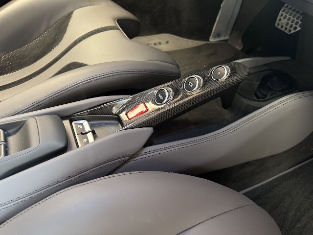 FERRARI F8 SPIDER 2020 Image 51