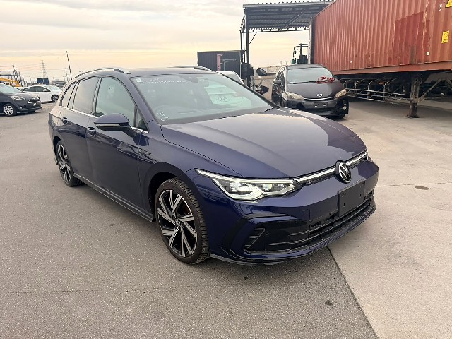 VOLKSWAGEN GOLF VARIANT 2023 Image 20