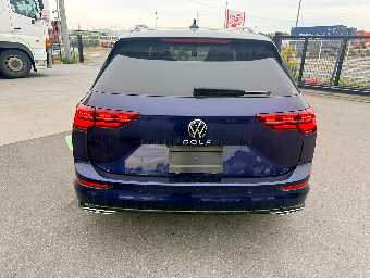 VOLKSWAGEN GOLF VARIANT 2023 Image 17