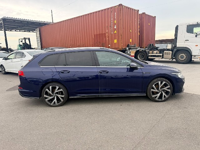 VOLKSWAGEN GOLF VARIANT 2023 Image 25