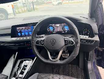VOLKSWAGEN GOLF VARIANT 2023 Image 19