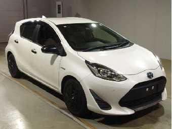 TOYOTA AQUA 2019 Image 3