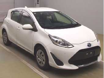 TOYOTA AQUA 2021 Image 3