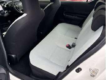 TOYOTA AQUA 2021 Image 12