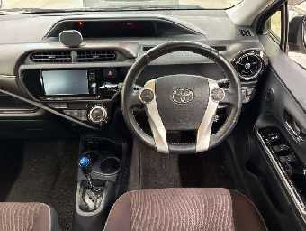 TOYOTA AQUA 2016 Image 6