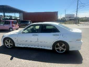 TOYOTA ALTEZZA 2000 Image 3