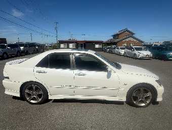 TOYOTA ALTEZZA 2000 Image 5