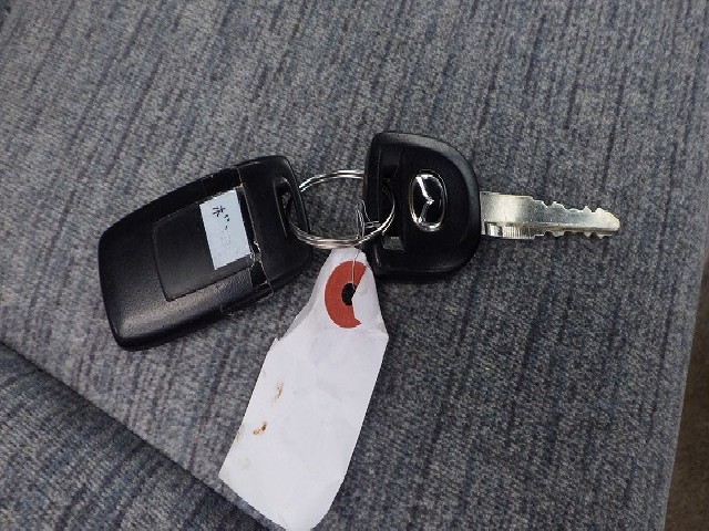 MAZDA BONGO FRIENDEE 2004 Image 28