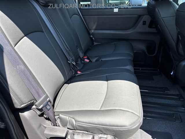 NISSAN SERENA 2024 Image 8