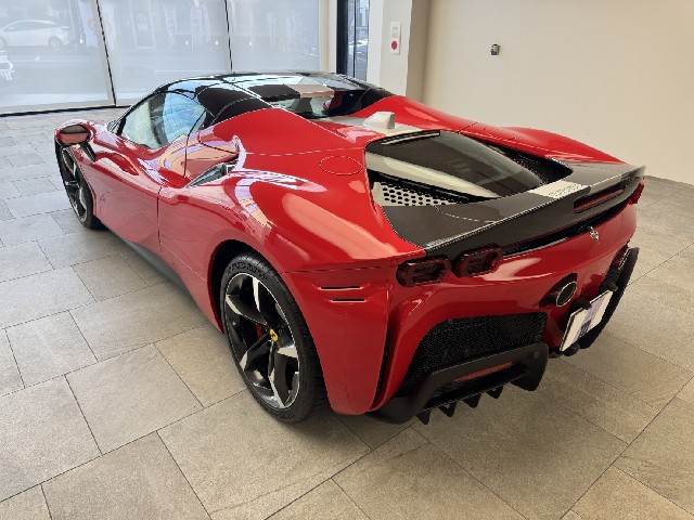 FERRARI SF90 SPIDER 2023 Image 21