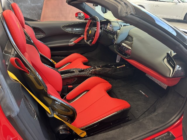 FERRARI SF90 SPIDER 2023 Image 27