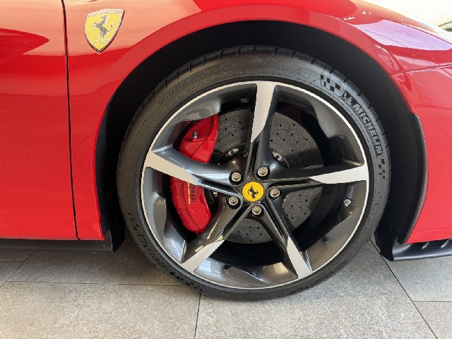 FERRARI SF90 SPIDER 2023 Image 49