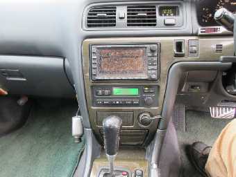 TOYOTA CRESTA 1996 Image 15