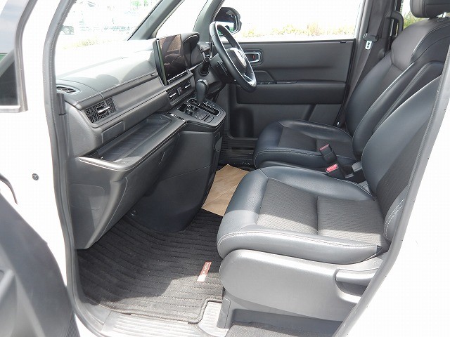 HONDA STEPWGN 2023 Image 30