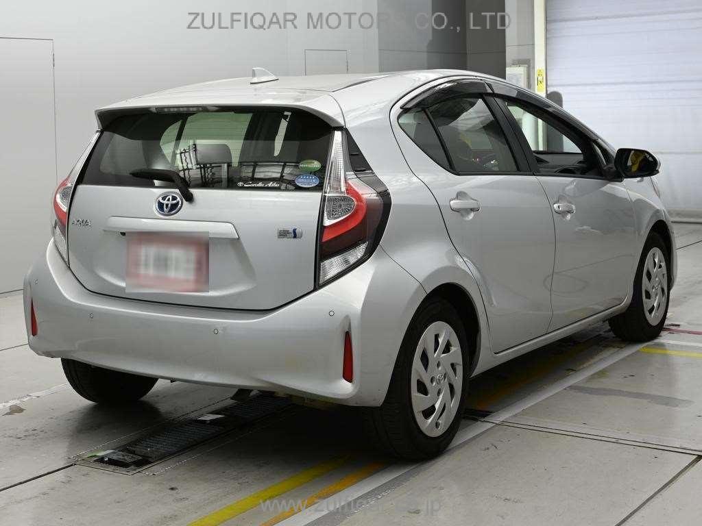 TOYOTA AQUA 2021 Image 2